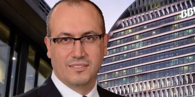 Dev bankaya Türk CEO