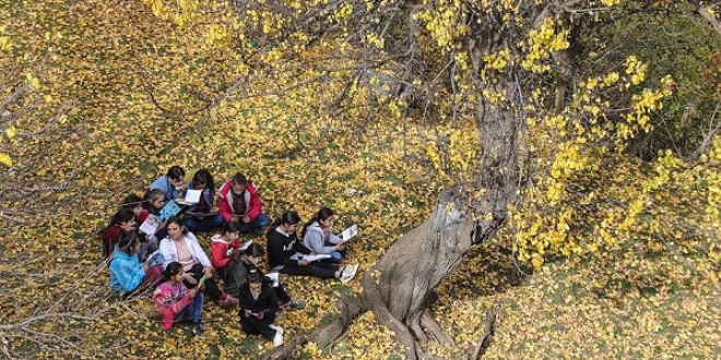 Kad�n ��retmenler k�ylerin geli�mesine katk� sa�layacak