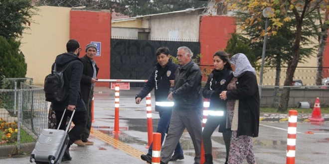 Yaşlı adamın 25 bin lirasını gasp eden kadın tutuklandı