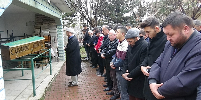 Silahla öldürülen lise öğrencisi toprağa verildi
