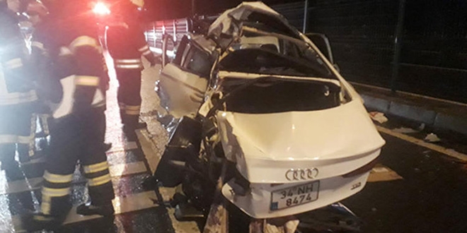 Kocaeli'de feci kaza: 1 �l�, 5 yaral�