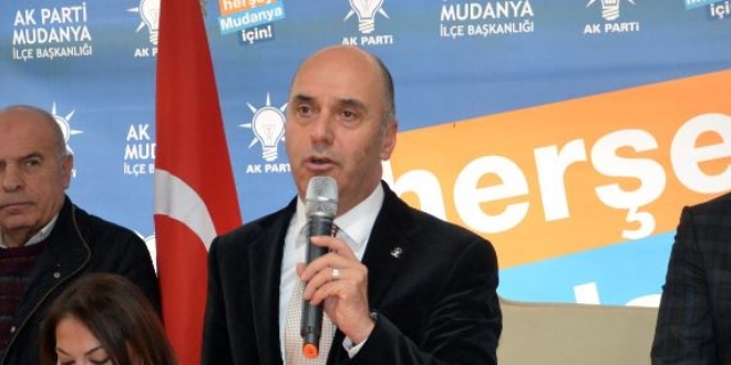 AK Parti İlçe Başkanı istifa etti