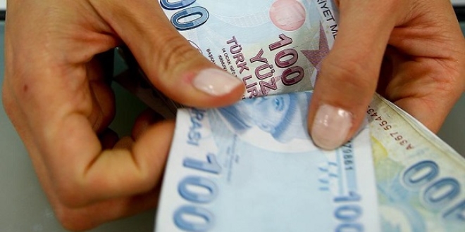 FETÖ çözülmeleri parayla önlemeye çalışıyor