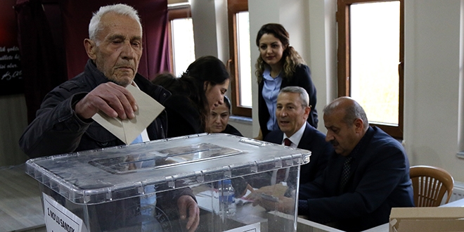 CHP'den tek adaylı eğilim yoklaması
