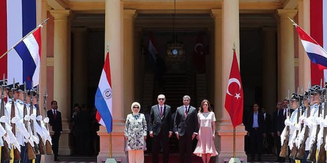 Cumhurbakan Erdoan, Paraguay'dan ayrld
