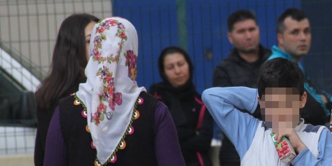 Engelliler gününde, engelli annesi öğretmen intihar etti