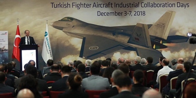 Atak helikopteri Pakistan yolunda