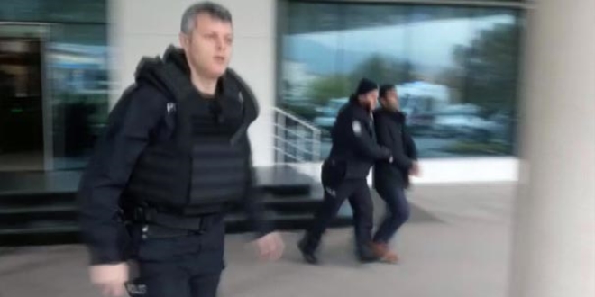 Avans talebi reddedilen belediye çalışanı silahıyla dehşet saçtı