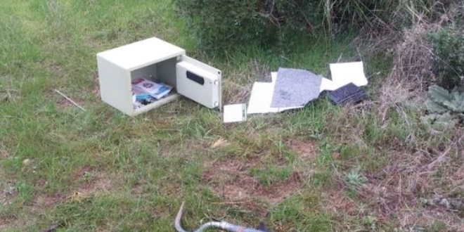 ��ten ��kar�ld� otelin kasas�n� �ald�