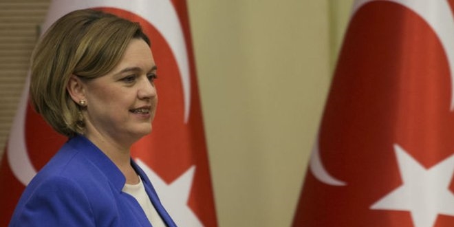 Selin Sayek Böke'den İzmir için yeşil ışık