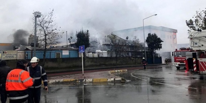 Tuzla'da bir fabrikada yangn kt