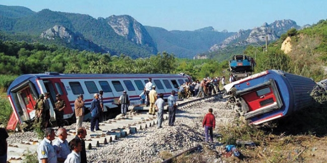2004 ylnda 37 kiinin hayatn kaybettii Pamukova tren kazasnda karar