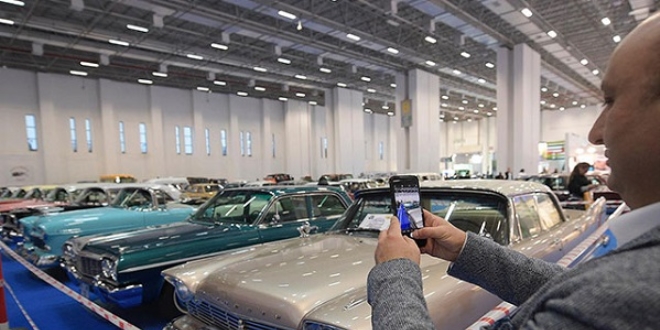 'Travel Turkey Turizm Fuar�'nda klasik otomobiller g�z kama�t�rd�