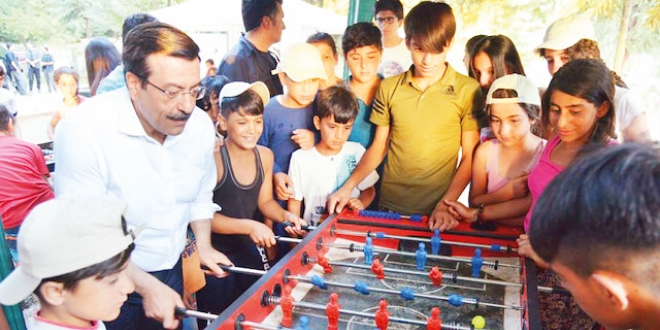 Diyarbak�r'da g�n�llere girdik