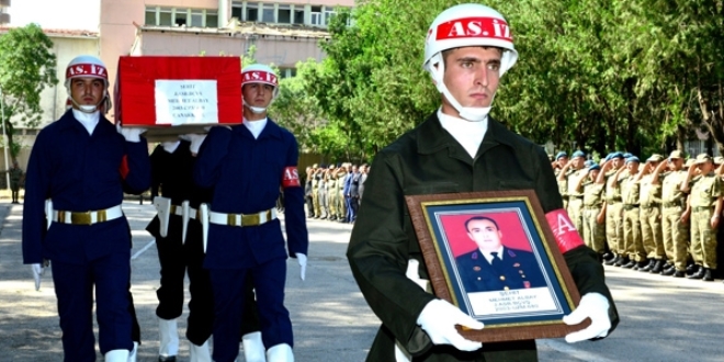 Kazada ölen karakol komutanı için tören düzenlendi