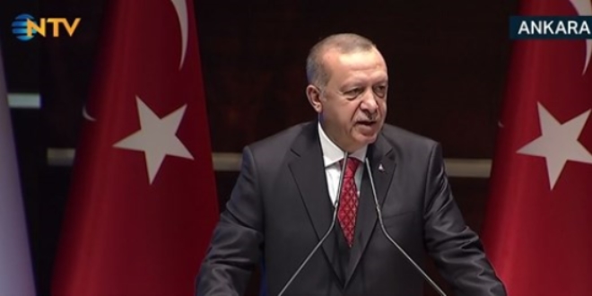 'Kibir bataklığına düşenin Ak Parti'de yeri yok'
