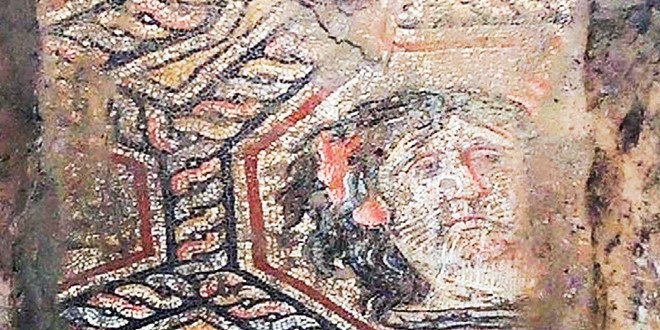 Roma dnemine ait mozaik p konteyneri altnda