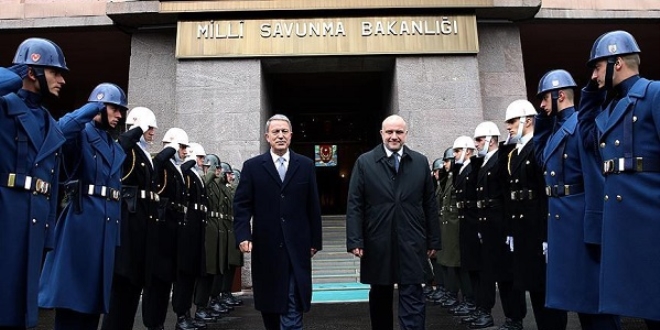 Bakan Akar, Estonyalı mevkidaşıyla görüştü