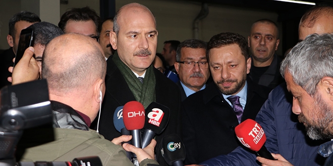 Kelimeler Bakan Soylu'nun boğazına düğümlendi