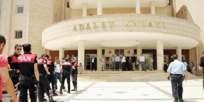 4'ü tutuklu, 7 sanığın yargılanmasına devam edildi