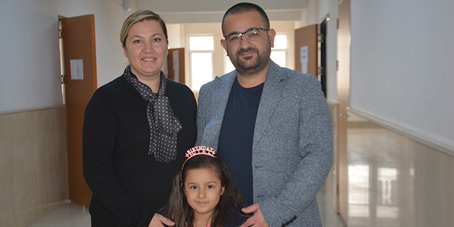 Kulu çifti 'yılın doktoru ve öğretmeni' oldu