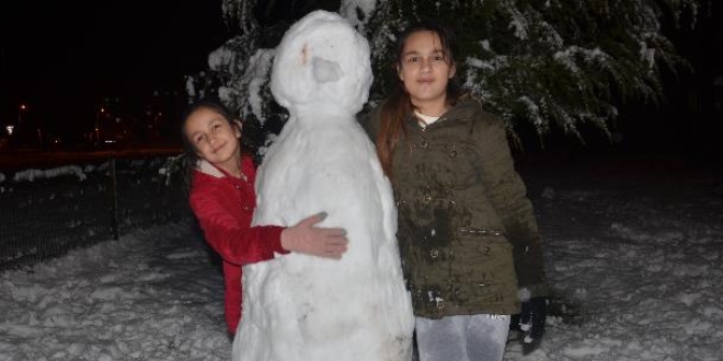 Kahramanmara'ta kar ya nedeniyle 2 ilede okullar tatil