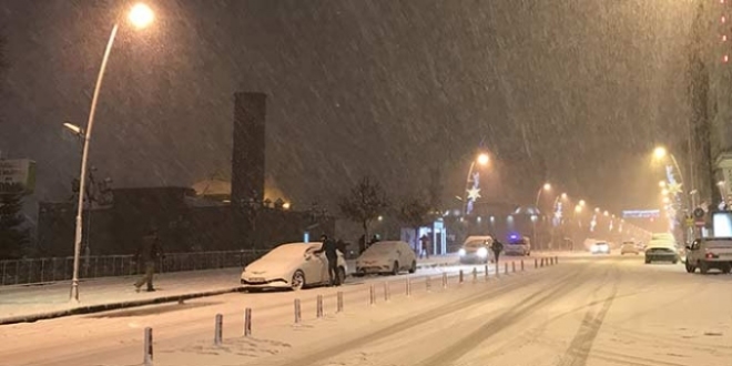 Do�u'da kar ya���� etkisini art�rd�