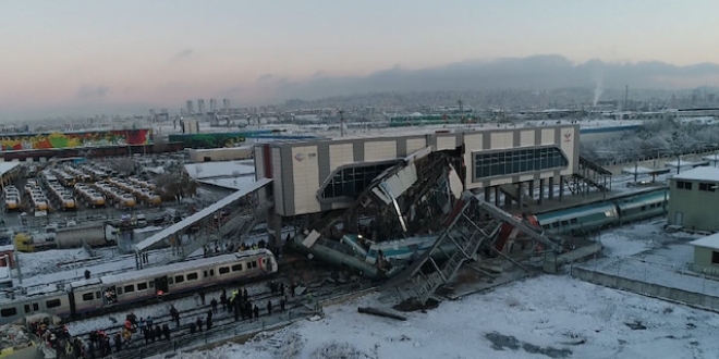 Tren kazası ile ilgili 3 TCDD personeli gözaltına alındı