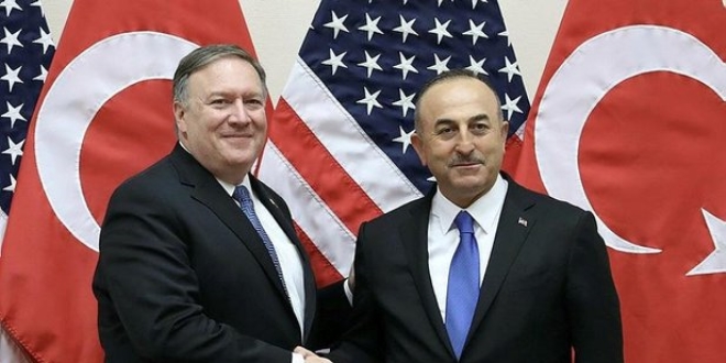 Çavuşoğlu, ABD'li mevkidaşı Pompeo ile görüştü