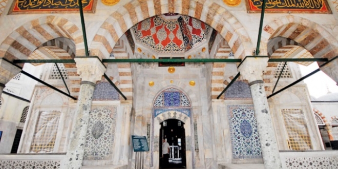 Bakan Mehmet Ersoy çini panosunun peşine düştü