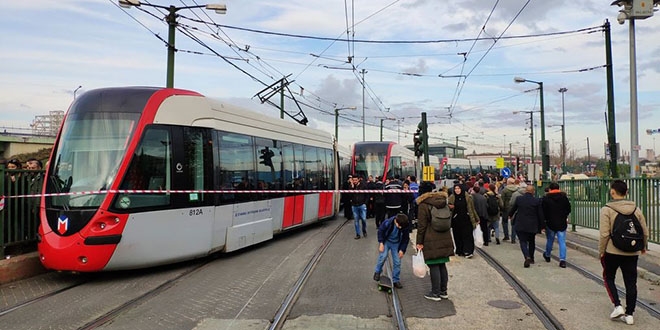 Cevizlibağ'da tramvay kazası