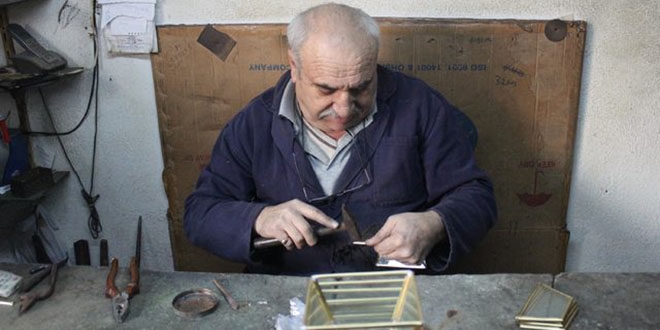 Son deniz feneri ustas� da mesle�i b�rakt�