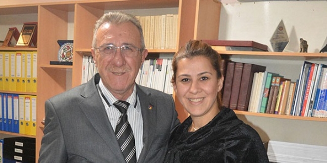 Baba ve kızı muhtarlık için yarışacak