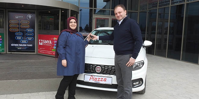 Alışveriş yapan öğretmen sıfır otomobil kazandı