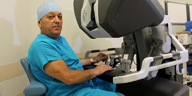 Ameliyathaneden sahneye: T�rk m�zi�inin profes�r�