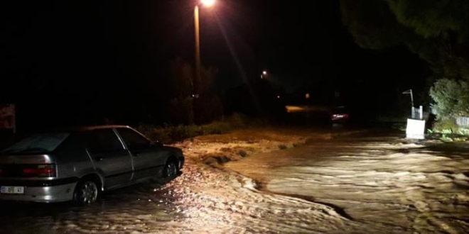 Erdek - Band�rma karayolu a��r� ya���tan dolay� kapand�