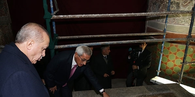 IV. Murat'tan sonra Mevlana'nın kabrini gören ilk devlet başkanı