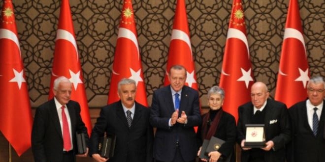 Kültür ve sanatın çınarlarına büyük vefa