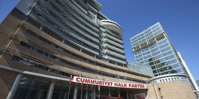CHP'de yeni adaylar yeni yıla kaldı