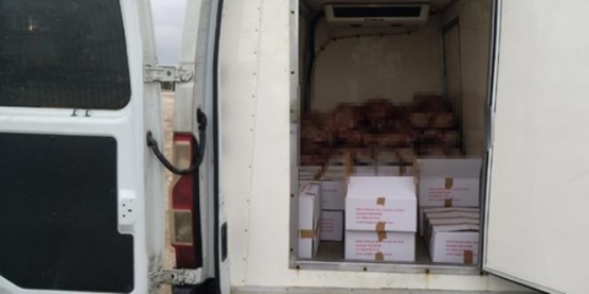 Bursa'da 1 ton ka�ak et ele ge�irildi