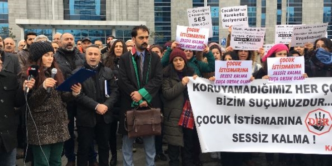 O öğretmen hakim karşısına çıktı
