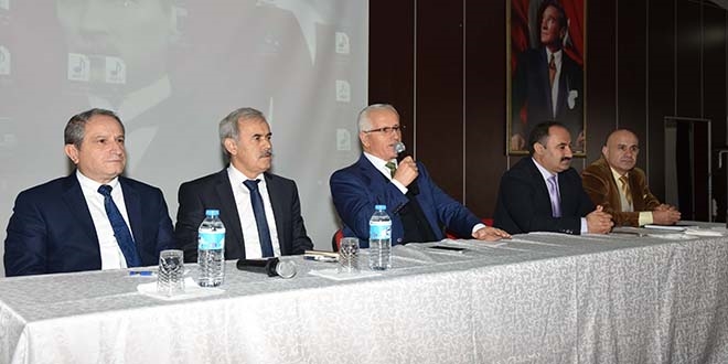 Milli Eğitim Müdürü'nden öğretmenlere övgü