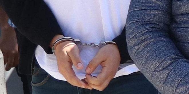 Kuyumcuda h�rs�zl�k yapan �niversiteliye g�zalt�