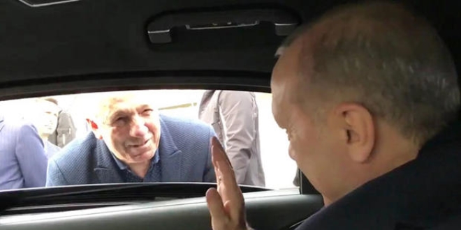 Erdo�an'dan gazi yak�n�yla samimi sohbet