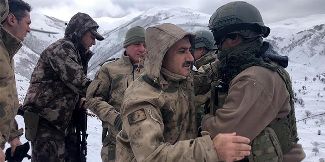 Tunceli Valisi, operasyona çıkan Mehmetçik'i kutladı
