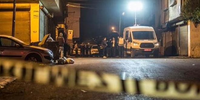 İzmir'de iki kadın arasında silahlı kavga