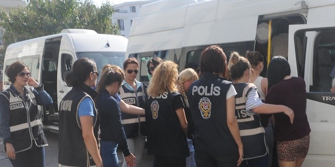 Yalova'da fuhuş operasyonu: 30 kişi gözaltına alındı