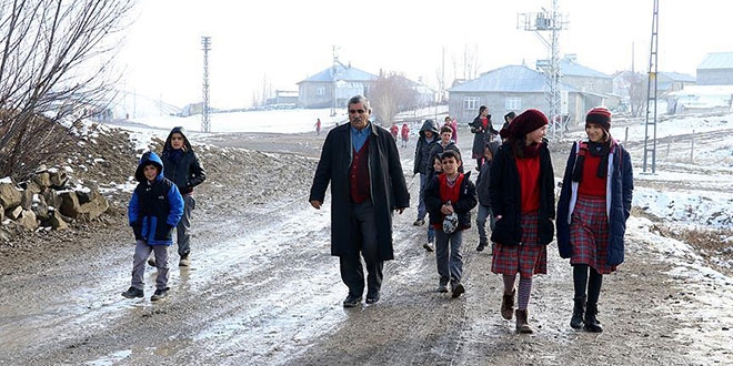 Bu k�yde muhtarl�k 82 y�ld�r ayn� aileye emanet