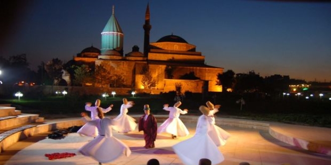 Şeb-i Arus Törenlerini 200 bin kişi izledi