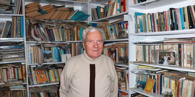 İnşaat mühendisi, 60 yılda 6 bin kitap biriktirdi